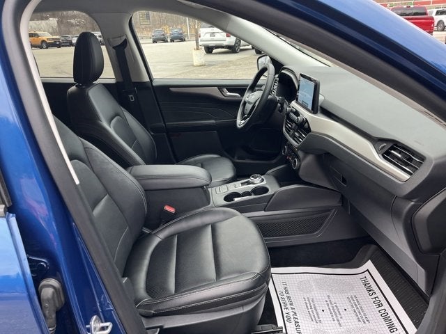 2022 Ford Escape SEL - AWD...ONLY 11,000 MILES PLUS NAVIGATION!!!
